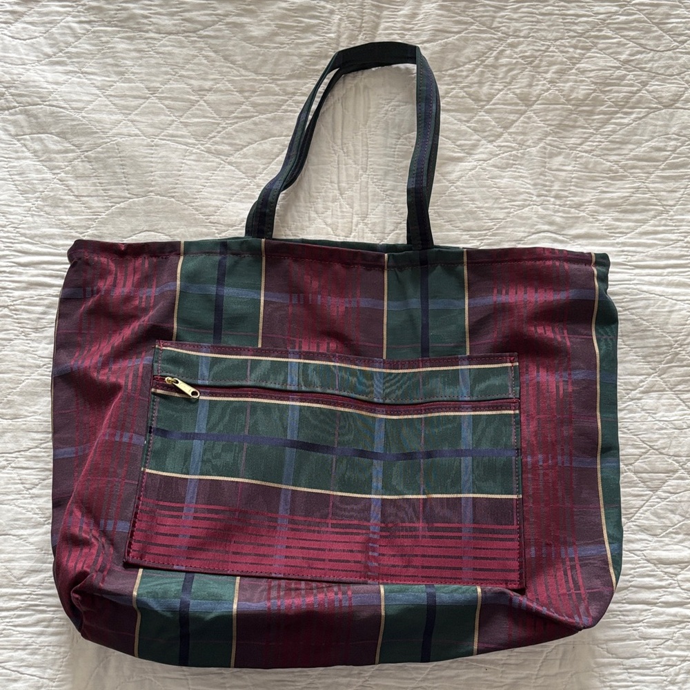 Large Canvas Zippered Tote